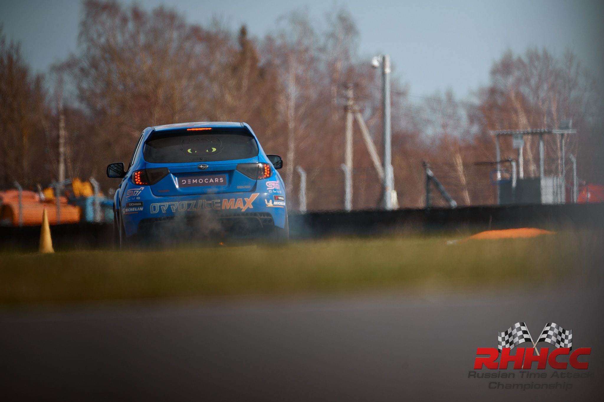 Синяя Impreza III после заезда