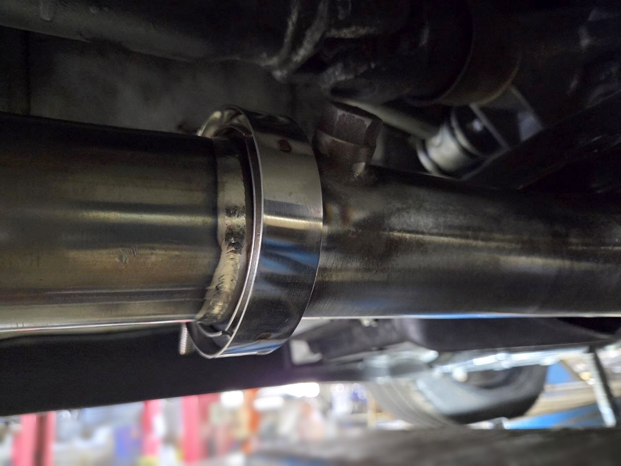 Замена фланцев на V-band, замена резонатора — Subaru Impreza WRX STI · 2005–2007 · Spec C. Фото 6
