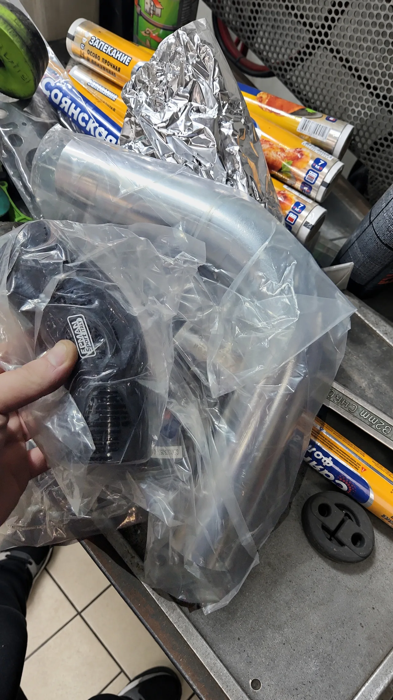 Приёмная труба (даунпайп), интеркулер Process West и Heatshield — Subaru Forester · 2008–2013 · SH · S-edition · VF49. Фото 13