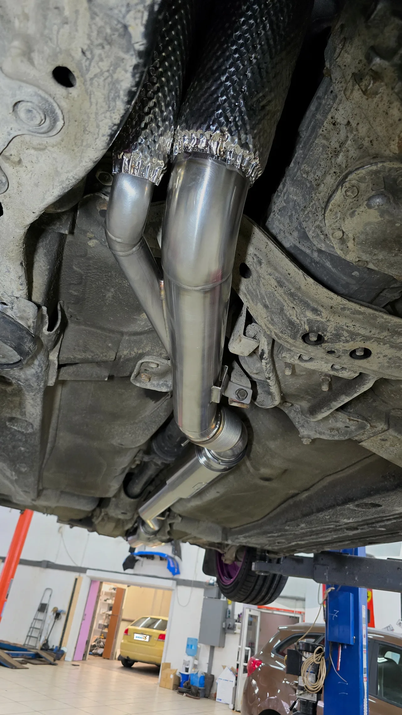 Выхлоп, аппайп и внешний вестгейт — Subaru Impreza WRX STI · 2003–2005 · GD. Фото 15