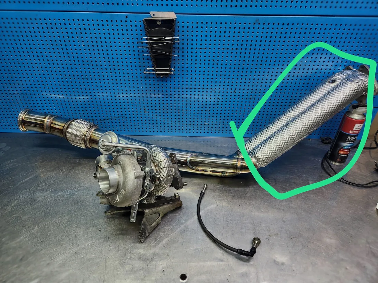 Приёмная труба (даунпайп), интеркулер Process West и Heatshield — Subaru Forester · 2008–2013 · SH · S-edition · VF49. Фото 12
