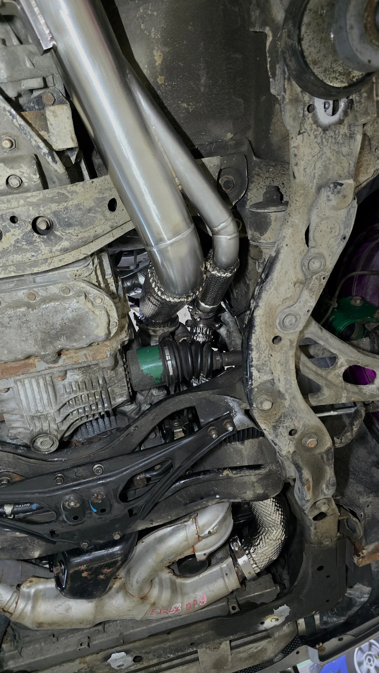 Выхлоп, аппайп и внешний вестгейт — Subaru Impreza WRX STI · 2003–2005 · GD. Фото 13