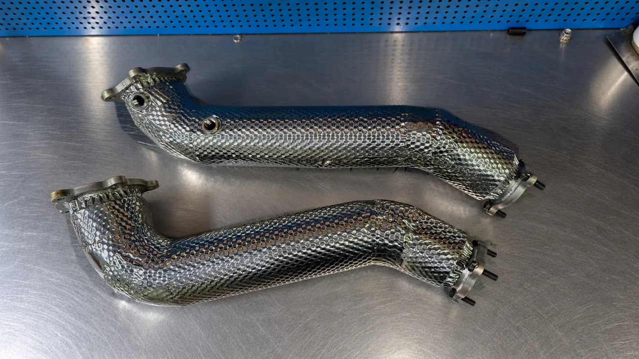 Приёмные трубы и термоизоляция Heatshield, 4 насадки — Audi S8 · 2012–2013 · D4. Фото 8