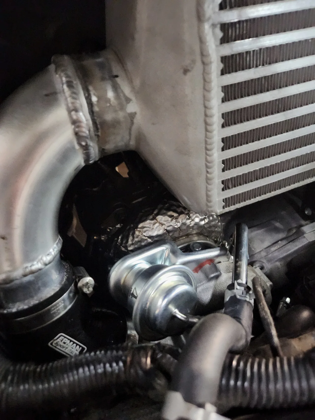 Приёмная труба (даунпайп), интеркулер Process West и Heatshield — Subaru Forester · 2008–2013 · SH · S-edition · VF49. Фото 7
