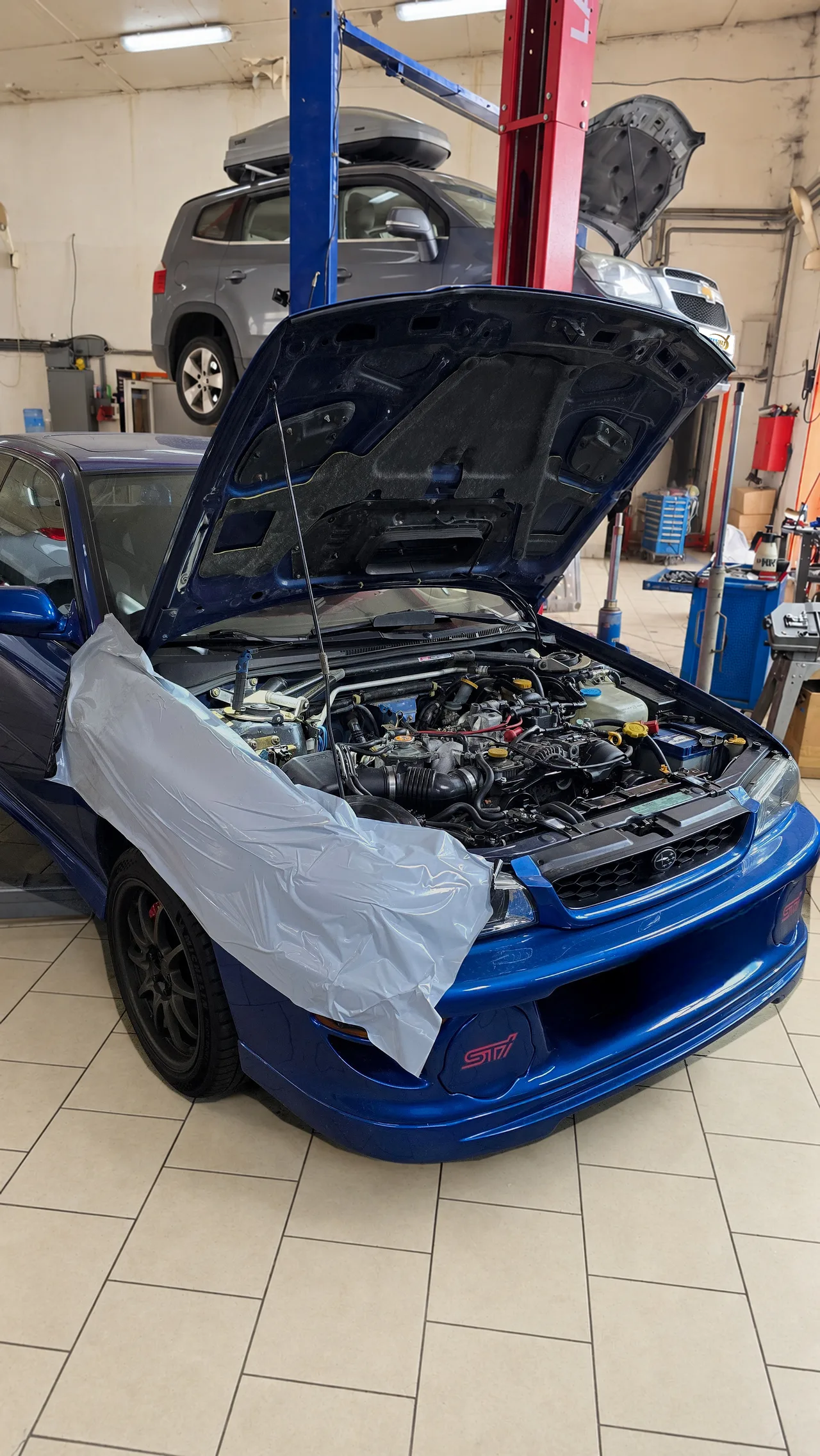 Приёмная труба (даунпайп) и средняя часть с резонатором — Subaru Impreza WRX STI · 1998–2000 · GC8. Фото 3