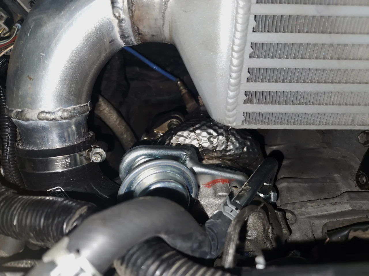 Приёмная труба (даунпайп), интеркулер Process West и Heatshield — Subaru Forester · 2008–2013 · SH · S-edition · VF49. Фото 9