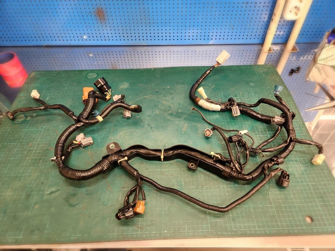 Ремонт проводки впускного коллектора Impreza WRX STI GDB