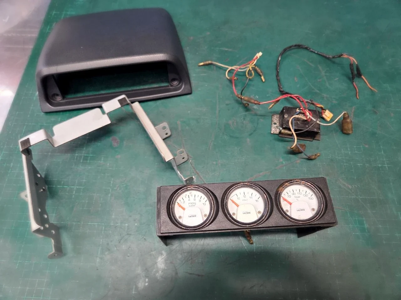 Приборы Lamco для Impreza GC8. Были разобраны, восстановлены
